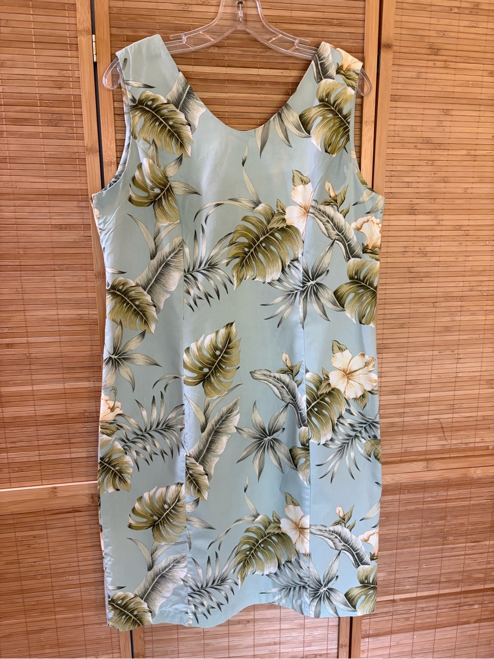 Vintage XL Hawaii Dress Tropical Light Sage Green Runs Small
